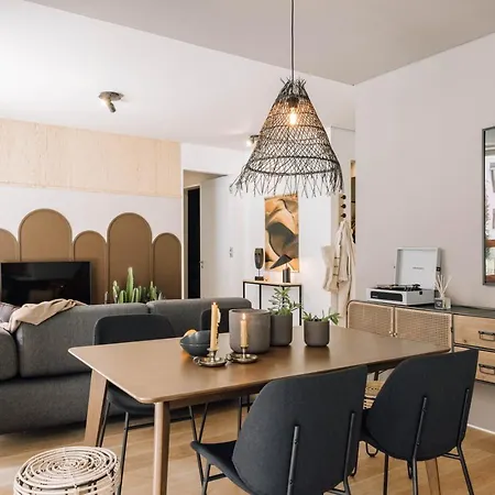 Apartman Doucen - 2 Bedrooms, Terrace In Marques De Pombal *